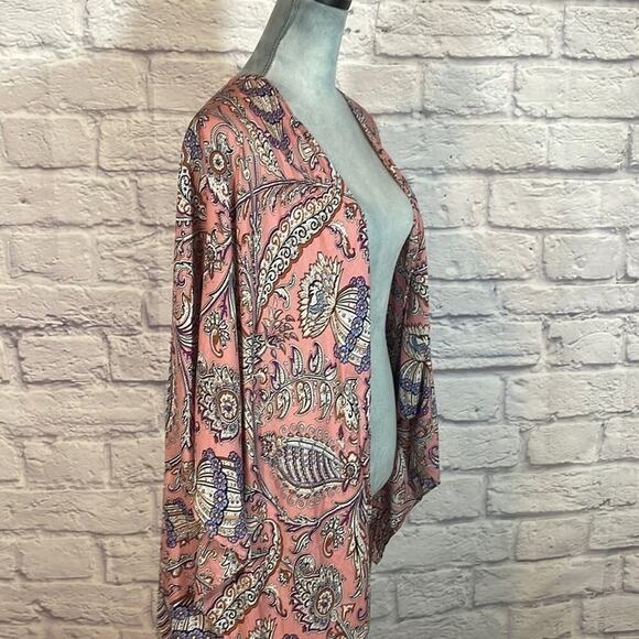 NWT Easel Los Angeles pink paisley kimono - Picture 3 of 12
